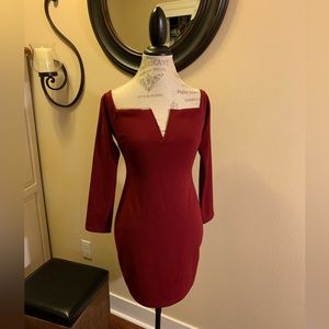 LN LULUS BURGUNDY FLATTERING BODYCON FIT DRESS. SQUARE NECKLINE, LONG SLEEVES,